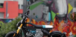 BMW Motorrad presenta il nuovo CE02