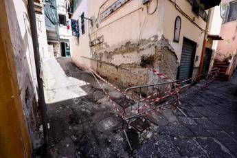 Campi Flegrei, Musumeci: “Non si doveva edificare. A rischio 100mila persone”