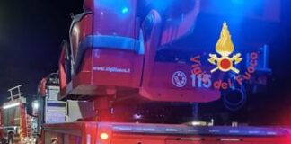 Caserta, crolla tetto del Centro Commerciale Campania di Marcianise, feriti