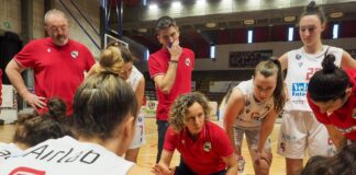 Basket femminile A2: la Velcofin Interlocks Vicenza di coach Zara inizia a Roseto il “tour” di trasferte Coach Zara in un time out di Velcofin Interlocks Vicenza vs Bolzano
