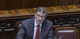 Giorgetti: “Saldi meglio delle attese ma incertezze economia globale” Giancarlo Giorgetti