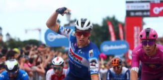 Giro d’Italia, Merlier vince allo sprint la 18esima tappa: Pogacar sempre in rosa