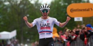 Giro d’Italia, Pogacar vince seconda tappa e conquista maglia rosa