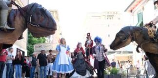 Il festival di fumetti e cultura pop di Falconara Marittima accoglie migliaia di visitatori con eventi, esibizioni e ospiti d’eccezione