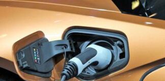 Joe Biden: dazi doganali contro le auto cinesi