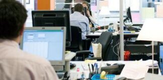 Lavoro, Eurispes: pochi nomadi digitali tra gli italiani, solo il 9,1%