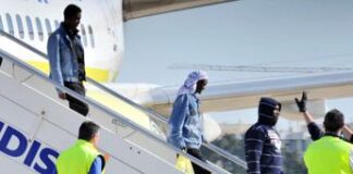 Migranti, Enac blocca voli Ong. Sea Watch: “Non ci fermeremo”