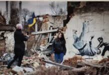 Sono 40 i conflitti nel mondo più o meno noti con oltre 100 Paesi coinvolti. Da VicenzaPiù Viva n. 6 Murale di Banksy sulla guerra e sui conflitti