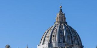 Parroco con armi a San Pietro: “Sono per difesa personale”