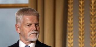 Presidente ceco Pavel ferito in incidente in moto
