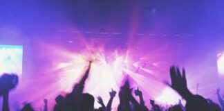 Radio Zeta Future Hits Live, stasera in scena il festival della generazione Z: orario, dove vederlo