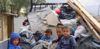 Rafah, con incursione Israele a rischio la vita di 600mila bambini: l’allarme di Save the Children