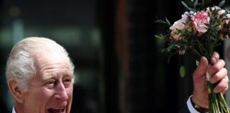 Re Carlo, oggi un anno di regno fra lotta al cancro e senso del dovere
