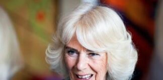 Regina Camilla come Elisabetta, non comprerà più capi in pelliccia