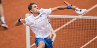 Roland Garros, Arnaldi agli ottavi: battuto Rublev in tre set