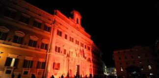 Salute, Giornata sclerosi multipla: stasera l’Italia si illumina di rosso