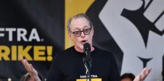 Steve Buscemi aggredito di notte a New York, l’attore colpito in faccia