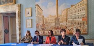 Tumori, +16% casi al seno in 10 anni in Italia. Campagna su percorsi di cura