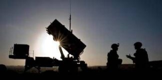 Ucraina, Cremlino: “No a truppe Ue a Kiev. Vertice Putin-Zelensky? Va preparato bene”