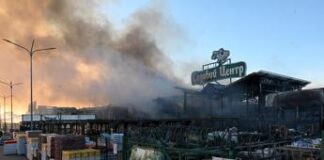 Ucraina, si aggrava bilancio raid Russia su ipermercato Kharkiv: 11 morti