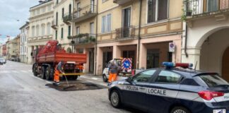 Contra’ Porta Nova, nuovo intervento al cedimento in prossimità di via Bonollo i lavori in Contra Porta Nova