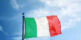 25 aprile, tra celebrazioni e polemiche Tricolore per il 25 aprile