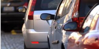 Aniasa, l’auto rimane mezzo trasporto preferito da italiani