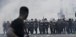 Argentina, scontri a Buenos Aires in manifestazione contro riforme Milei