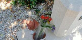 Berlinguer, profanata tomba a Prima Porta: è la terza volta in due mesi