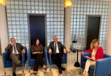 “Impresa e Scuola, Parità di Genere” in GDS con Lara Bisin, candidata di Azione alle europee, il CEO Cariolato, Spanevello, Alessi e le maestranze Da sx in GDS Giorgio Spanevello (dg Fondazione ITS), Lara Bisin (candidata UE per Azione), Giovanni Cariolato (CEO GDS) e Michela Colasante (moderatrice)