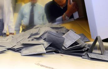 Europee, proiezioni: Fratelli d’Italia primo partito 27,7%, Pd 23,7%, M5S 11%, Forza Italia 10,5%, Lega 8%