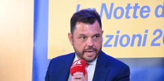 Europee, terremoto in Francia. L’esperto: “Ora dibattito populista tra Macron e Le Pen”
