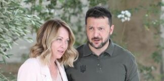 G7, dal rosa cipria di Meloni al ‘verde militare’ di Zelensky: i look e i colori dei leader del mondo – Foto