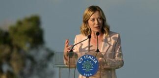 G7, seconda giornata di lavori: si parte con i migranti
