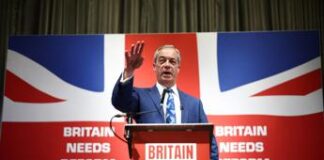 Gran Bretagna, il ritorno di Nigel Farage: ‘Mr Brexit’ si candida alle politiche