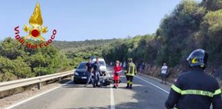 Incidente con la moto contro un camper, muore a 17 anni