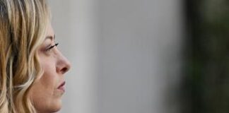 Meloni: “Dimissioni Toti? Lui conosce la verità, sa cosa è giusto fare”