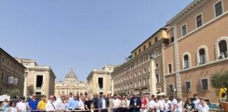 Mostra a cielo aperto in via della Conciliazione per l’infiorata delle Pro Loco