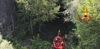 Operaio caduto nell’Adda, sospese le ricerche: riprendono domenica