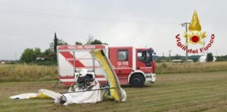 Pisa, precipita deltaplano: 2 morti