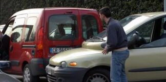 Rc Auto, assicurare la macchina a Napoli? Costa quasi il triplo che a Trieste