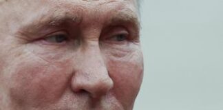 Russia, il messaggio di Putin: “Possiamo rivedere la dottrina nucleare”