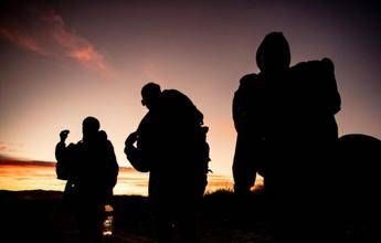 “Russia invia migranti in Europa con i tunnel segreti”, la guerra ibrida di Putin