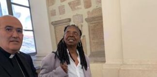 Sister Act in Vaticano, anche Whoopi Goldberg incontra il Papa: “Meraviglioso”