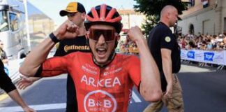 Tour de France, Vauquelin vince seconda tappa e Pogacar nuova maglia gialla
