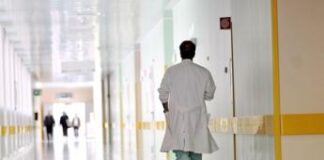 Tumore al polmone, cura e sopravvivenza: con terapia target -84% rischio morte