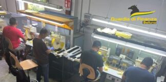 Lavoratori in nero nell’occhialeria bellunese: la Guardia di Finanza scopre 13 irregolari lavoro nero bellunese