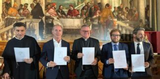 “Anno Giubilare Mariano e della Rinascita”, firma dell’accordo quadro a Monte Berico “Anno Giubilare Mariano e della Rinascita”, firma dell’accordo quadro (da sx priore Rossato, pres. Veneto Zaia, vescovo Brugnotto, sindaco Possamai e pres. prov. Vicenza Nardin