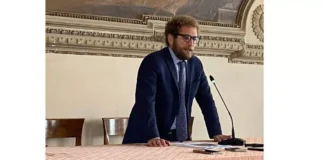 Sindaci più amati d’Italia secondo Il Sole 24 Ore: Possamai in crescita, bene Brugnaro e Conte Giacomo Possamai commenta scritte no vax