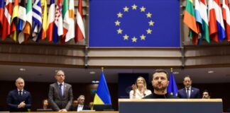 Ucraina, Ue apre a negoziati di adesione. Contatti Usa-Russia ucraina